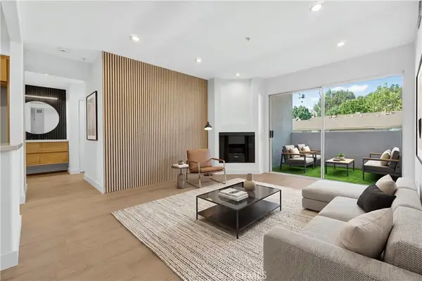 15455 Sherman Way #9, Van Nuys, CA 91406