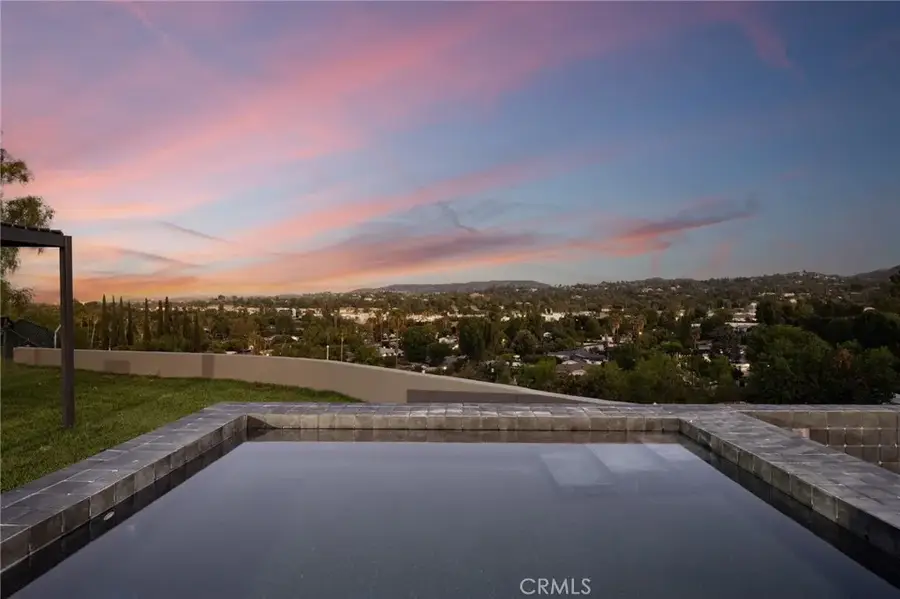 5746 Mcdonie, Woodland Hills, CA 91367 - #2