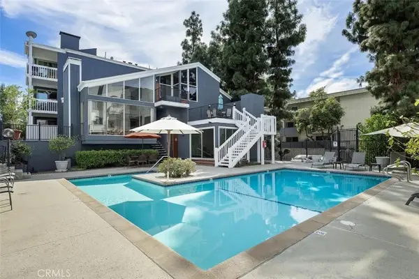 17711 Margate Street #316, Encino, CA 91316