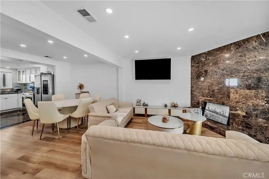 13412 Burbank #2, Sherman Oaks, CA 91401 - #1
