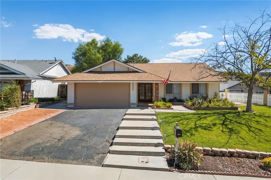 30390 Honeysuckle Hill Drive, Canyon Country, CA 91387 - #2
