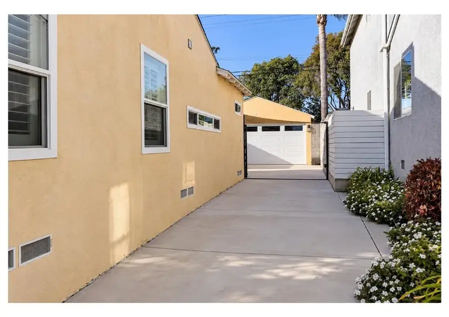 439 W Hillsdale, Inglewood, CA 90302 - #3