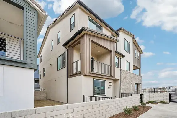 27386 Harrier Ct. #1, Valencia, CA 91381