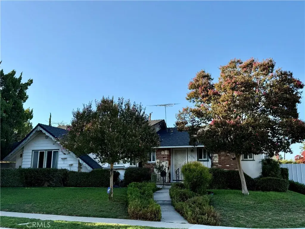 20701 Stagg, Canoga Park, CA 91306 - #1