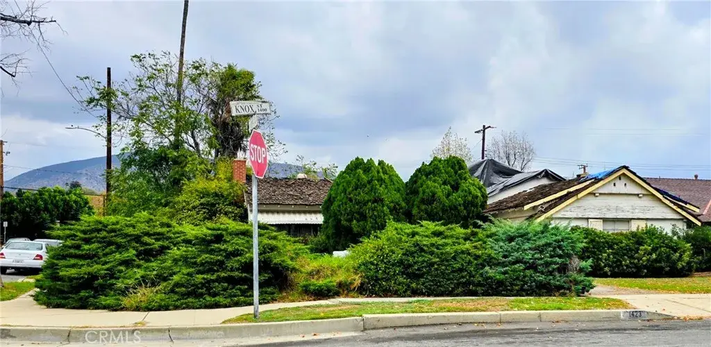 1423 Knox, San Fernando, CA 91340 - #1