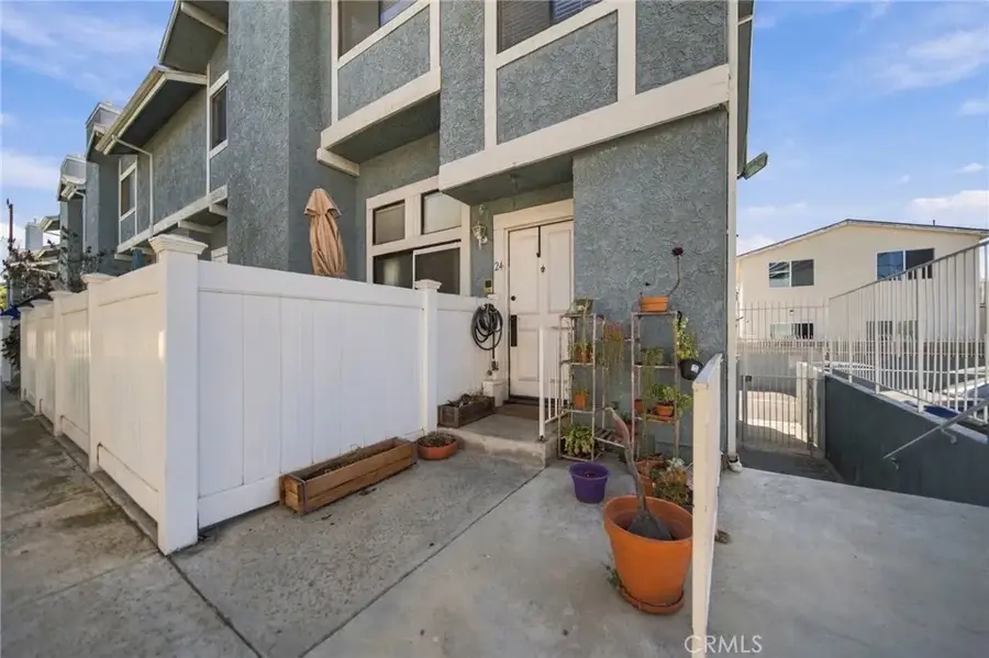 15106 Nordhoff #24, North Hills, CA 91343 - #3