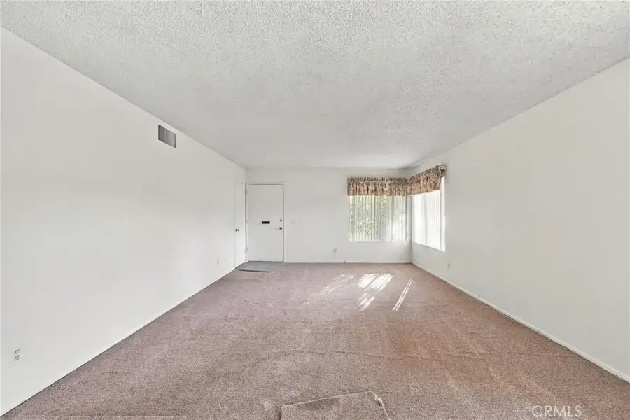 26335 Oak Highland #A, Newhall, CA 91321 - #2
