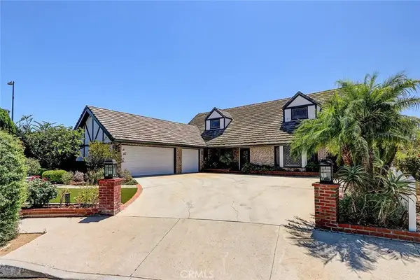 17002 Dearborn, Northridge, CA 91325