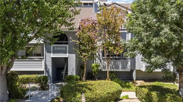 26806 Claudette Street #323, Canyon Country, CA 91351