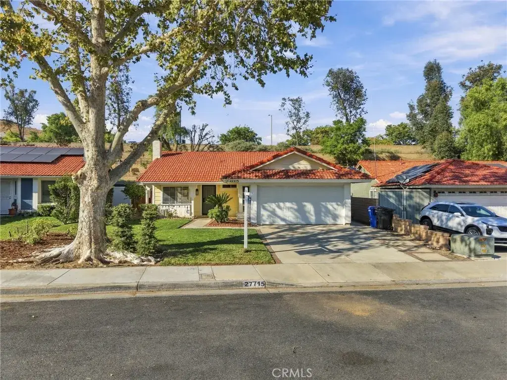 27715 Wakefield, Castaic, CA 91384 - #1