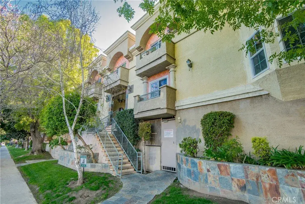 7045 Woodley Avenue #218, Van Nuys, CA 91406 - #1