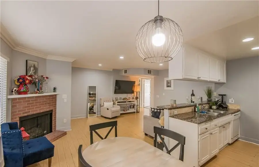 7045 Woodley Avenue #218, Van Nuys, CA 91406 - #3