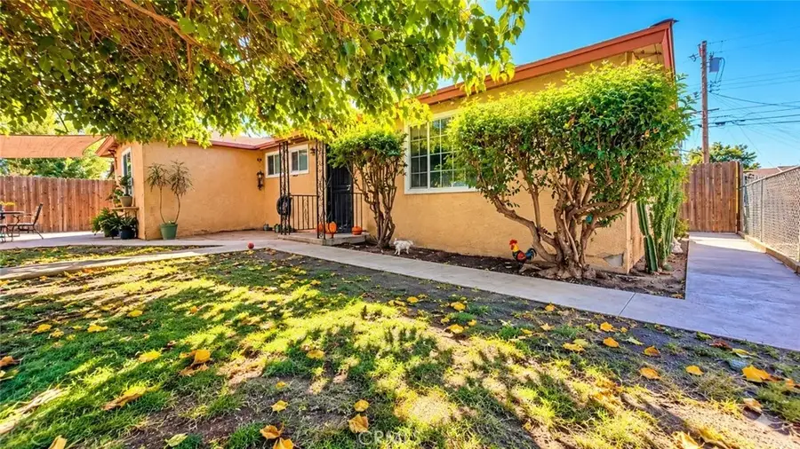 909 Meredith, Bakersfield, CA 93304 - #3