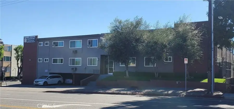 12344 Burbank, Valley Village, CA 91607 - #2