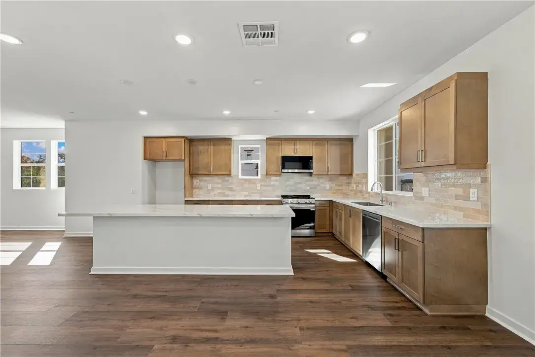 562 Via Zibello, Camarillo, CA 93012 - #1