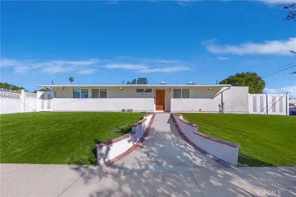 18701 Gilmore, Reseda, CA 91335