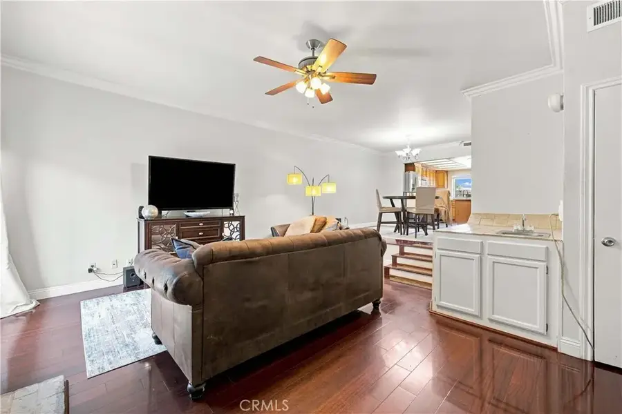10234 Variel #5, Chatsworth, CA 91311 - #2