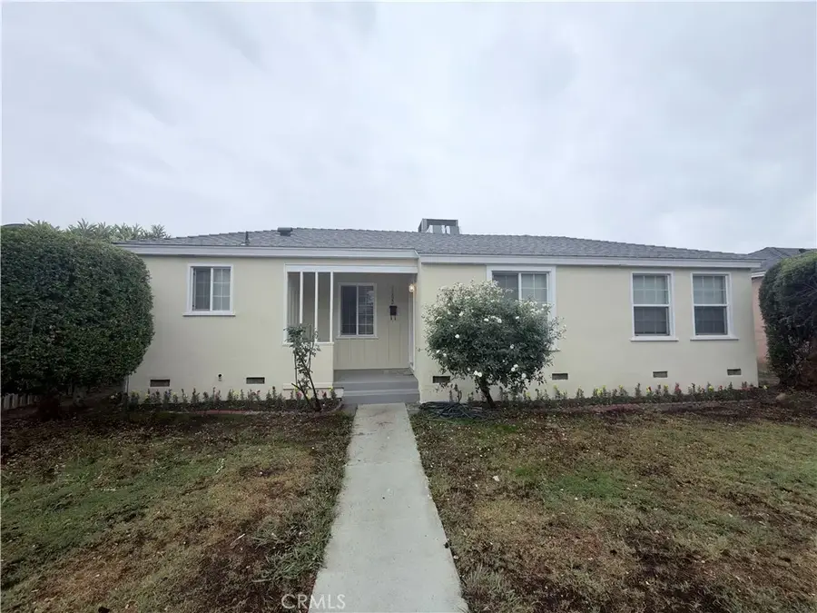 17822 Vanowen, Reseda, CA 91335 - #3