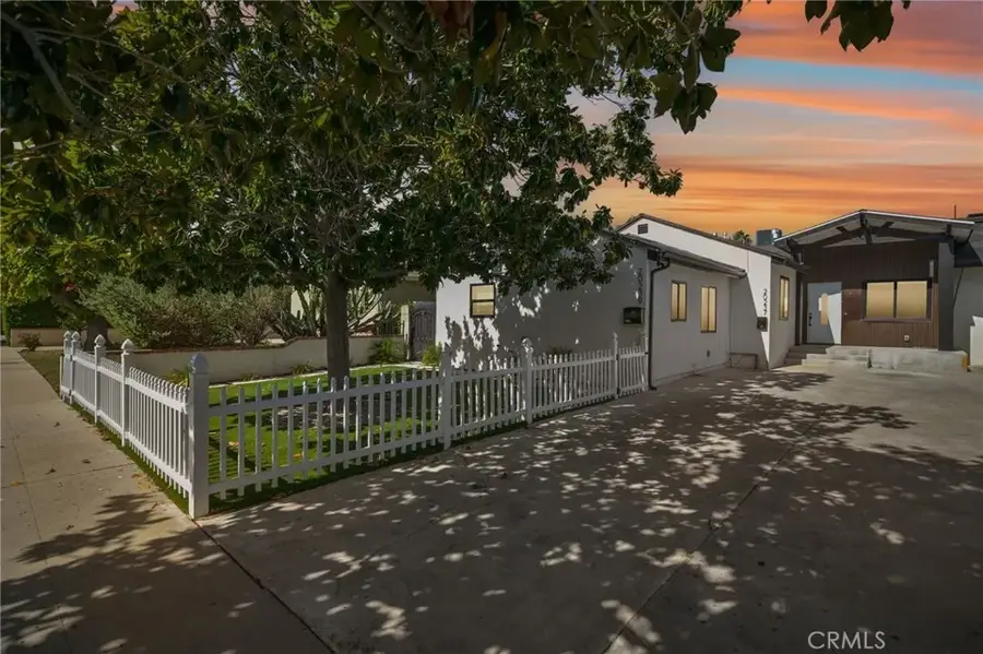 20235 Hartland Street, Winnetka, CA 91306 - #2