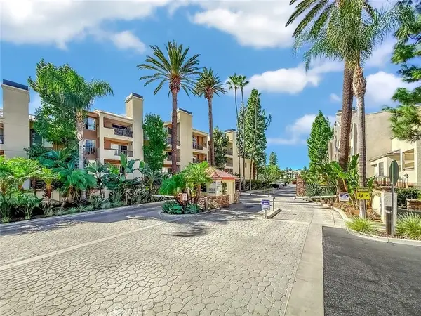 5530 Owensmouth Avenue #115, Woodland Hills, CA 91367