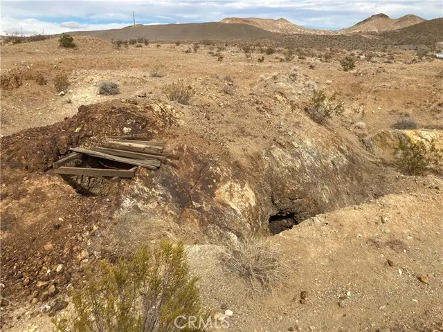 1 Butte, Reseda, CA 91335 - Image #1