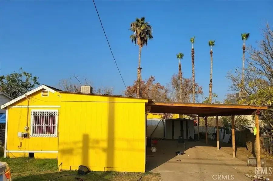 1725 Pacific Street, Bakersfield, CA 93305 - Image #2