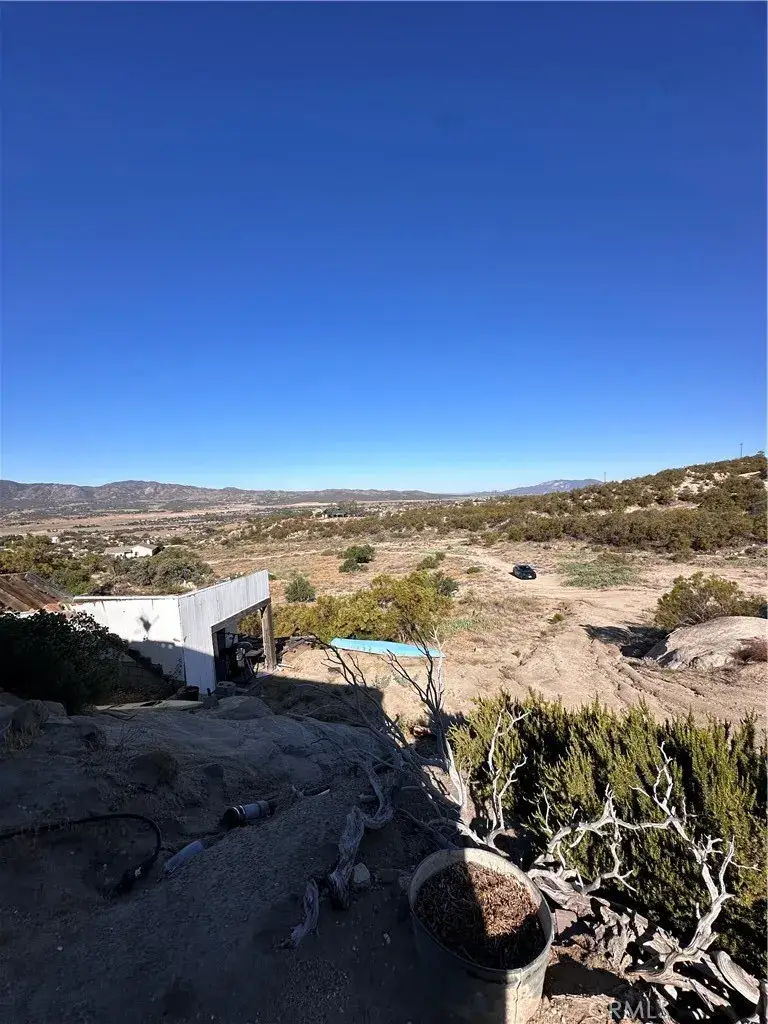 42475 La Brinia, Anza, CA 92539 - Image #2