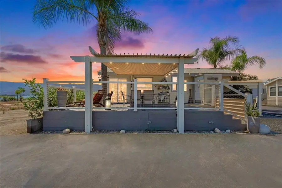 32000 Riverside Dr. #J-8, Lake Elsinore, CA 92530 - Image #3