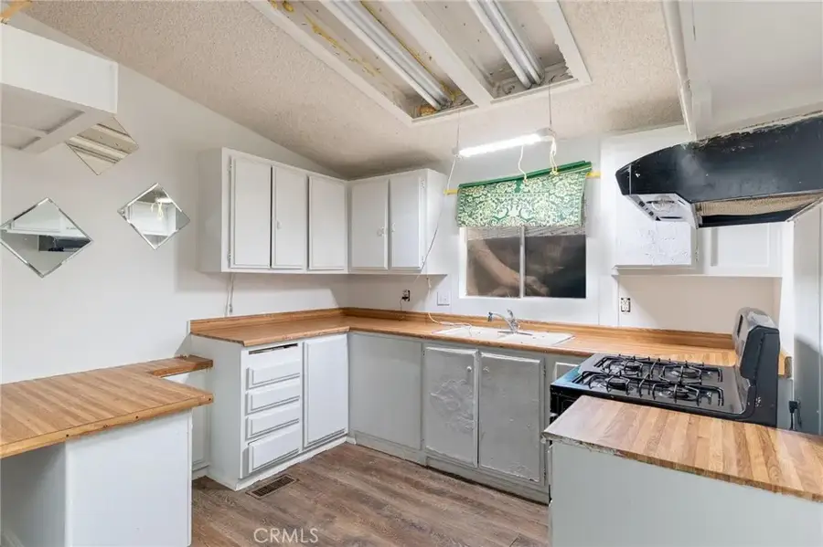 1097 N State #49, Hemet, CA 92543 - #2