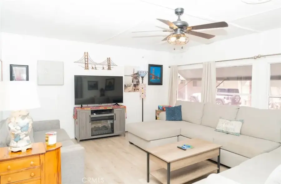 260 N Lyon #22, Hemet, CA 92543 - Image #2