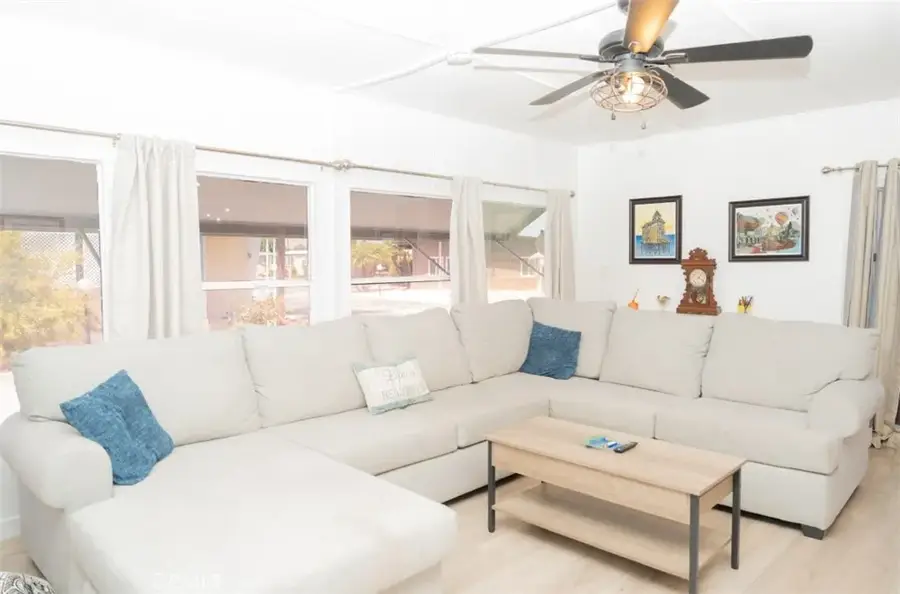 260 N Lyon #22, Hemet, CA 92543 - Image #3