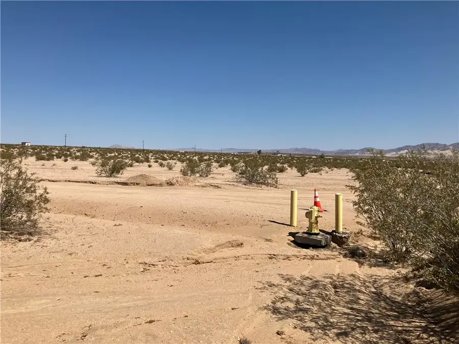 75 Meldora, Twentynine Palms Yucca Valley, CA 92277 - #2