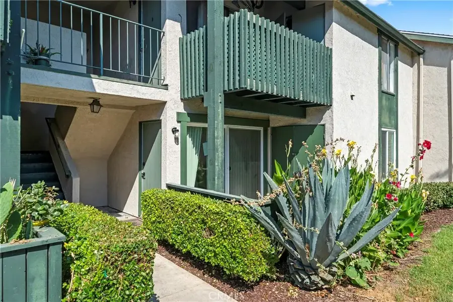 23214 Orange Avenue #7, Lake Forest, CA 92630 - #2
