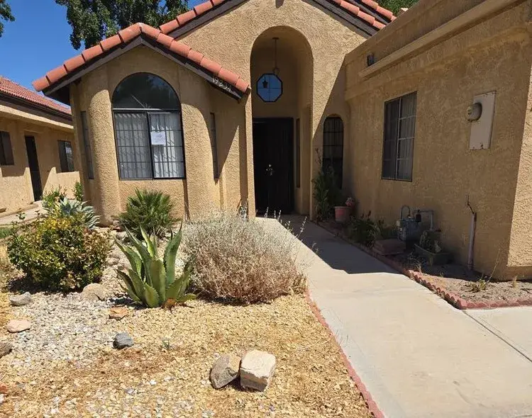 19234 Elm Drive, Apple Valley, CA 92308 - Image #2