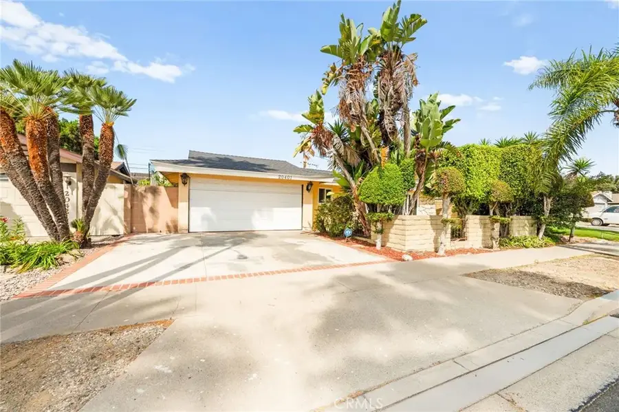 20401 Somerville Lane, Huntington Beach, CA 92646 - Image #3