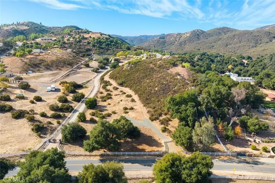 38563 Calle De Companero, Murrieta, CA 92562 - #2