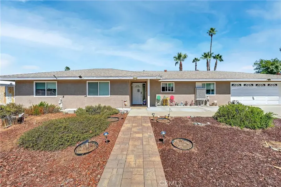 41150 Nona Court, Hemet, CA 92544 - Image #2