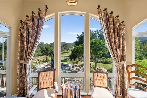 22285 Bear Creek Drive North, Murrieta, CA 92562