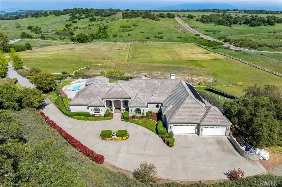 41653 Oak Trail Court, Murrieta, CA 92562 - Image #3