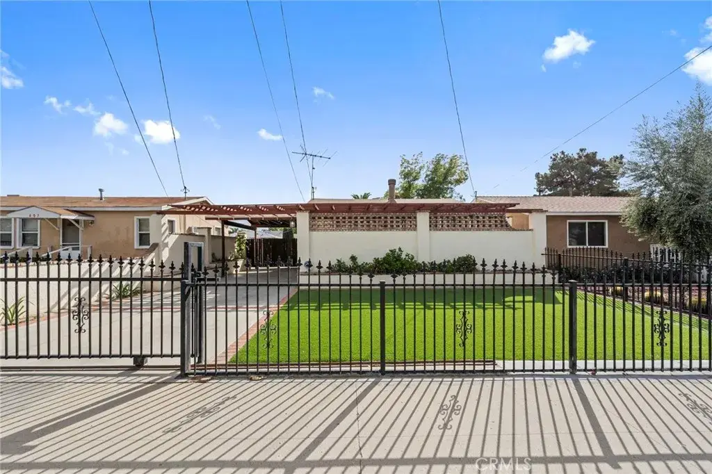 411 W Acacia, Hemet, CA 92543 - Image #1