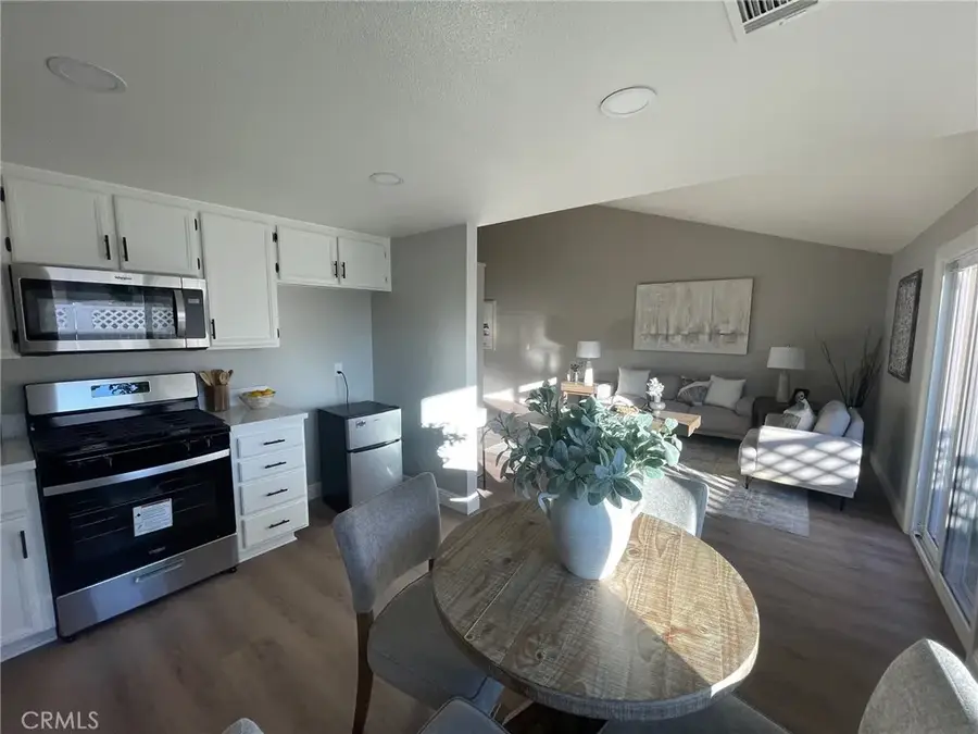 44689 La Paz Road, Temecula, CA 92592 - Image #2