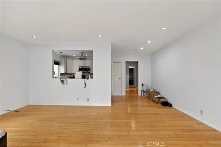 21 Alamitos, Long Beach, CA 90802 - Image #3