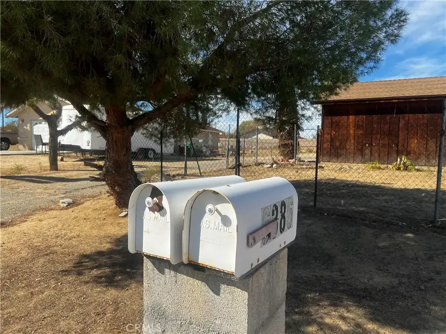 6386 Linda Lee Drive, Yucca Valley, CA 92284 - Image #2