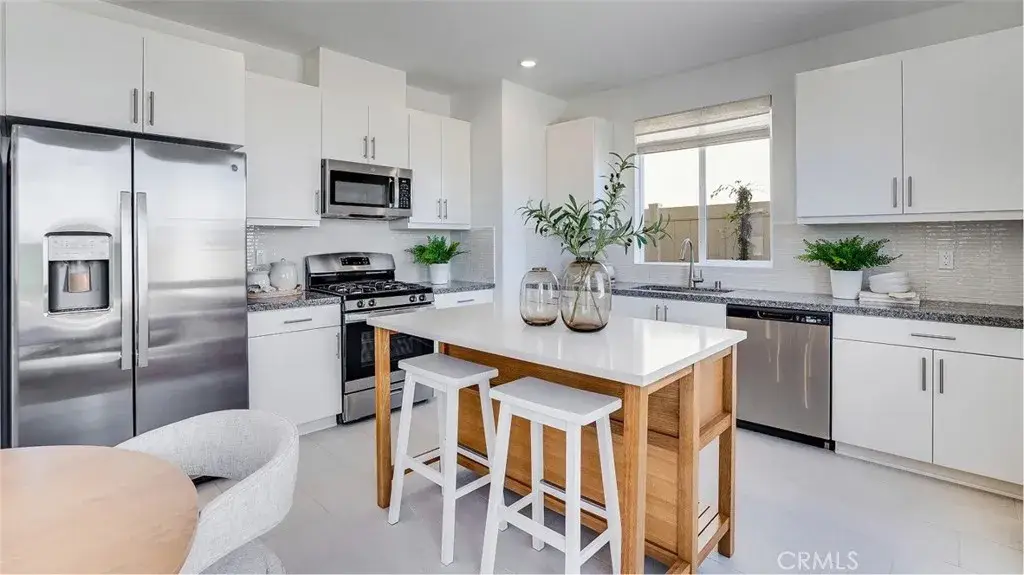 17848 Kinley Street, Hesperia, CA 92345 - Image #1