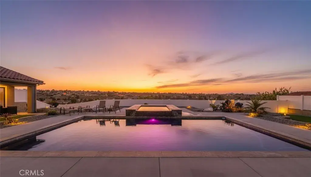 17528 Danbury, Hesperia, CA 92345 - #1