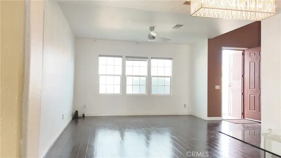 176 Nightfall, San Jacinto, CA 92582 - Image #2