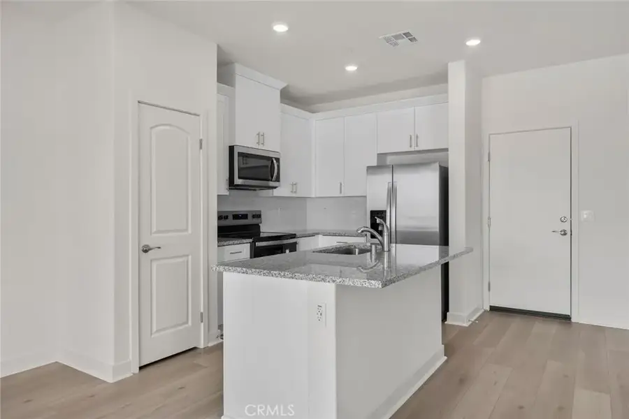 14840 Indigo, Apple Valley, CA 92307 - Image #3