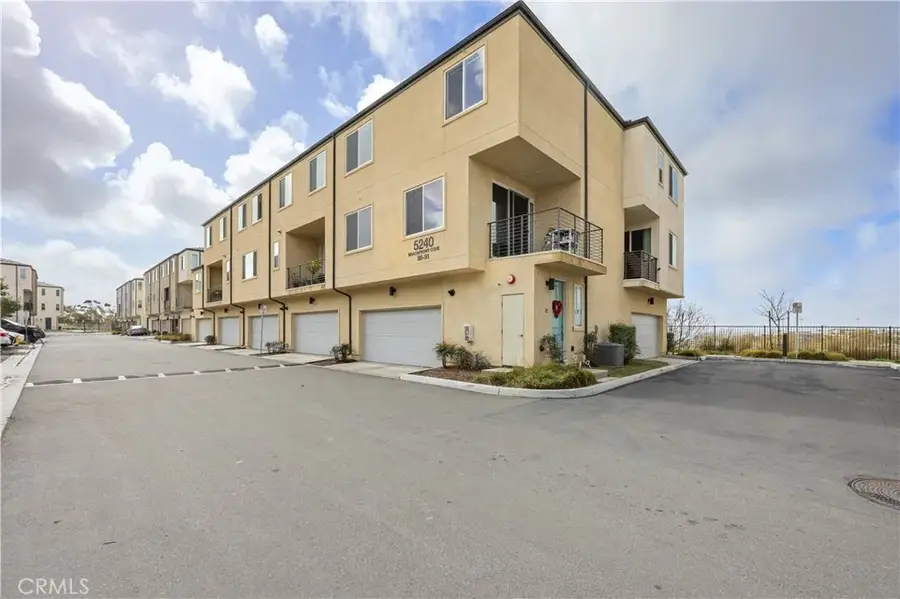 5240 Beachfront Cove #89, San Diego, CA 92154 - #2