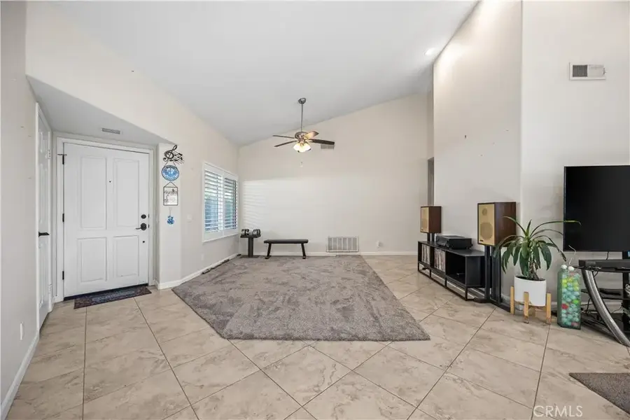 22952 Joaquin Ridge Drive, Murrieta, CA 92562 - Image #3