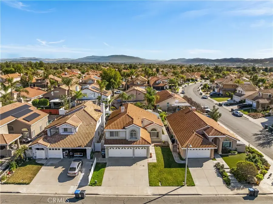 40705 Mountain Pride Drive, Murrieta, CA 92562 - Image #2